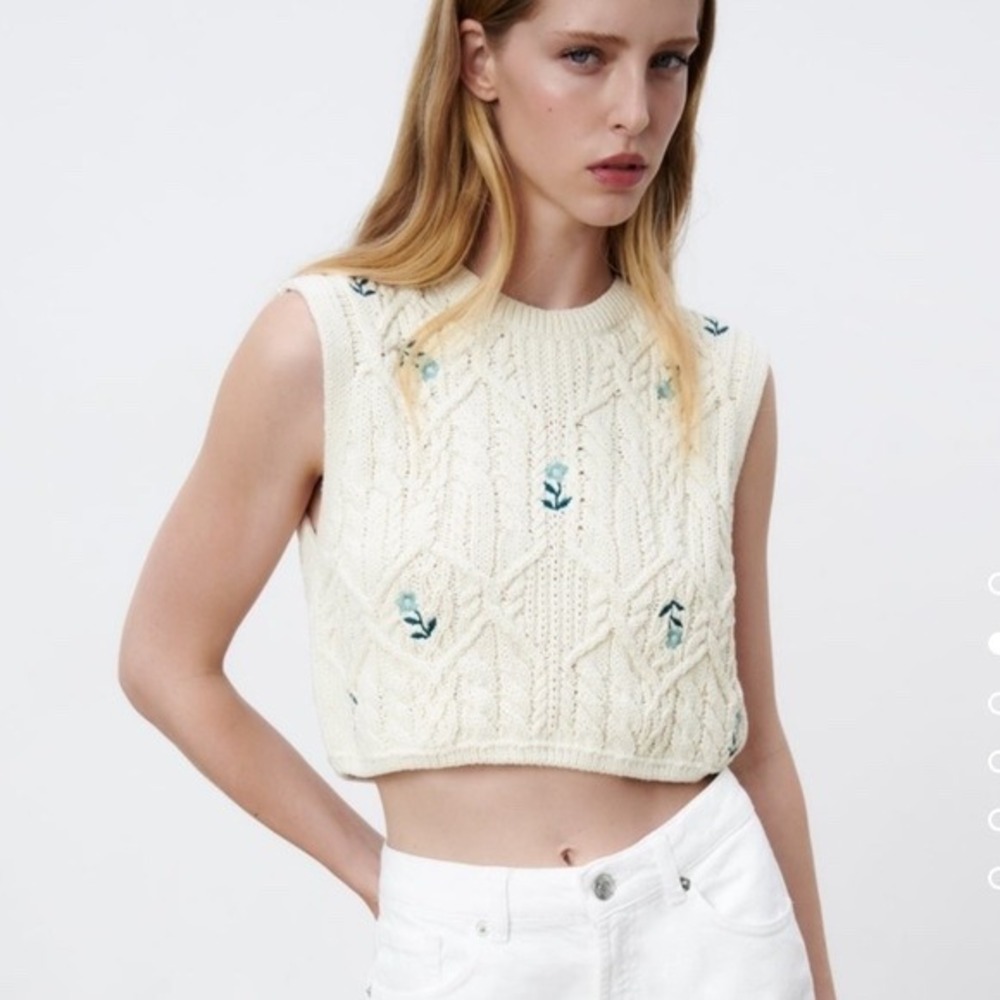 Zara‎ Embroidered Cable Knit Sweater Vest Cream Blue Floral Cropped Sleeveless L
